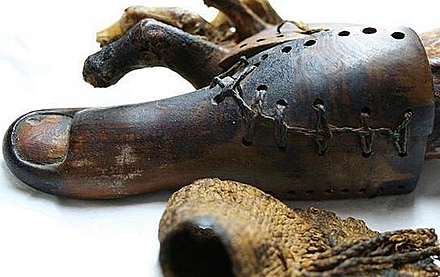 Protesis egipcia de dedo gordo