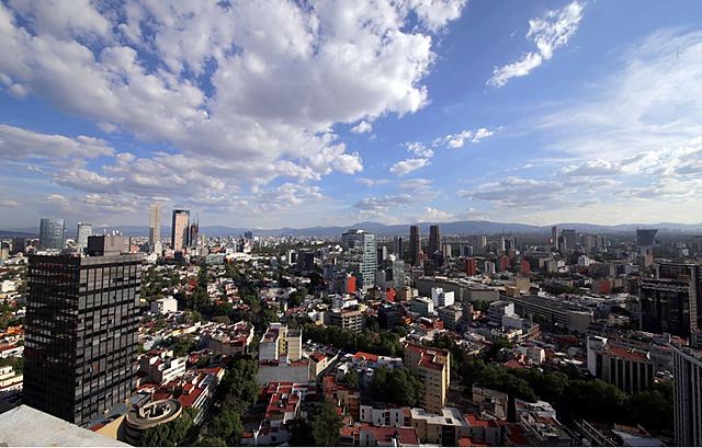 Se promulga la Ley General de Cambio Climático.