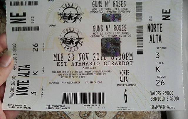 I met the Guns n' Roses in concert