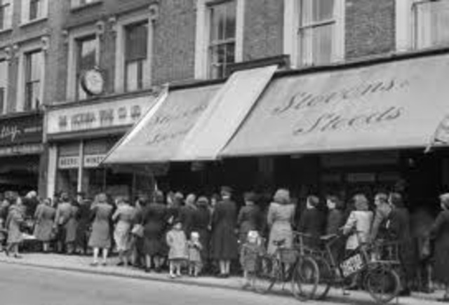 Rationing begins in Britian