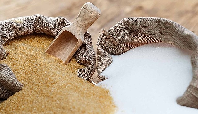 Lo zucchero bianco subentra allo zucchero di canna