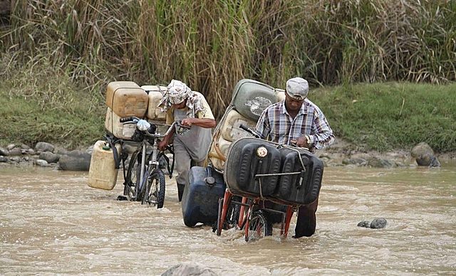 Estaciones Nacionales de Venezuela que vende la gasolina a un precio subsidiado de 10 bolívares soberanos (300 pesos colombianos)