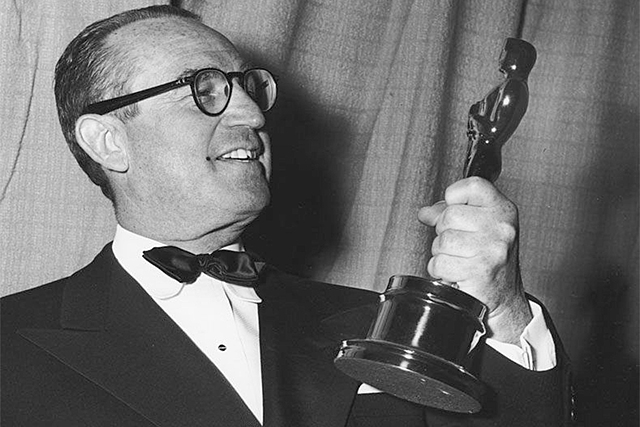 Primer mexicano en ganar un Oscar.