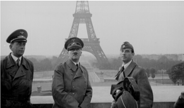 Hitler entra en Paris