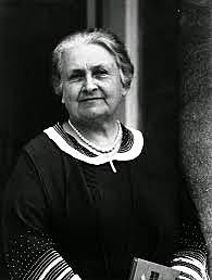 MARIA MONTESSORI