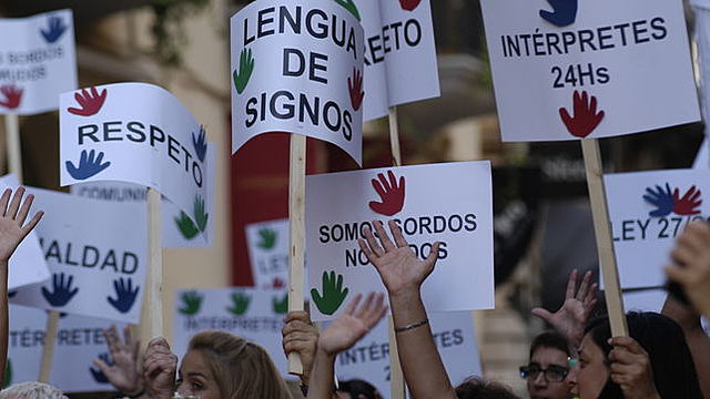 Llei de reconeixement de les llengües de signes a Espanya