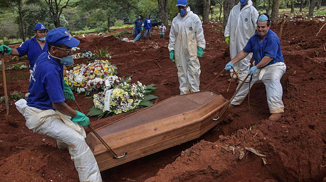 DÍA ENTRE DIECISÉIS Y DIECIOCHO