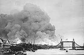 Alemania bombardea Londres.