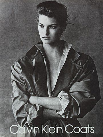 Calvin Klein despierta polémica con un anuncio sexy