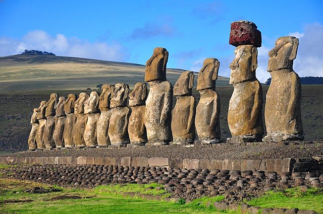 Fase huri moai (isla de Pascua)