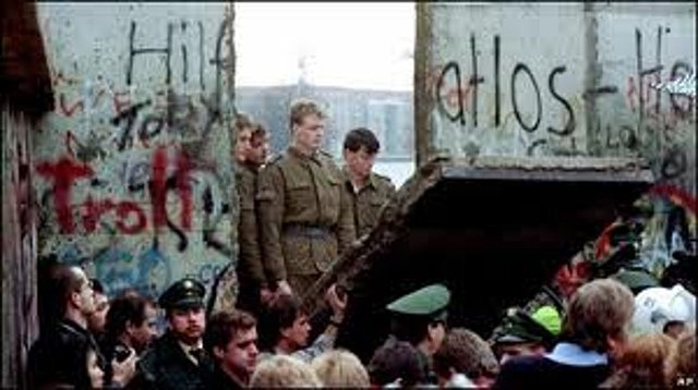 Berlingo harresiaren erorketa