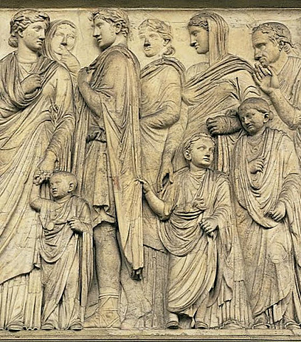 Antiguedad : Roma. Ara pacis. Bajorrelieve romano.La familia imperial. Los niños