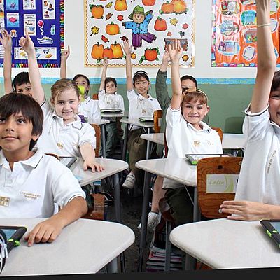 Timeline: Escuelas Innovadoras