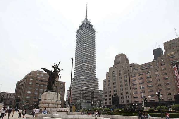 la arquitectura moderna fue imponiéndose.