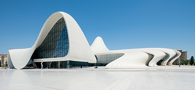 CENTRO HEYDAR ALLYEV - ZAHA HADID