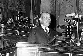 División interna del franquismo