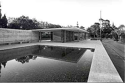 Pavelló Mies Van Der Rohe