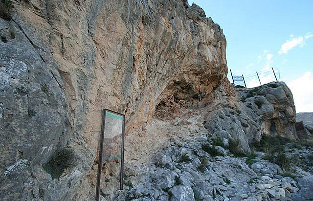 Cueva de los letreros