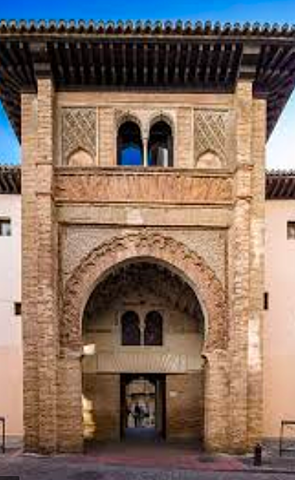 Arte Nazarí: Corral del Carbón en Granada