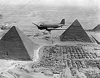 Italia envaix el Nord d'Afica