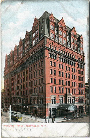 Se inaugura el Hotel Búfalo