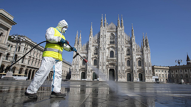Italy tightens lockdown