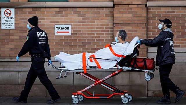 US implements more measures to contain spread