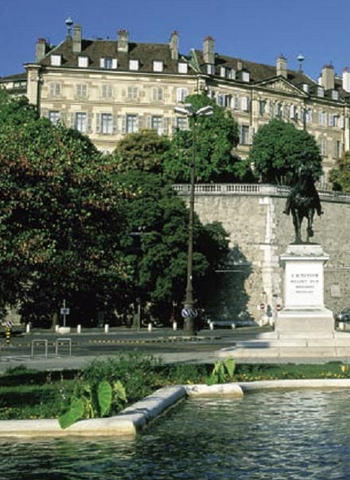 PIAGET: Director, Centro Internacional de Epistemología Genética, Ginebra