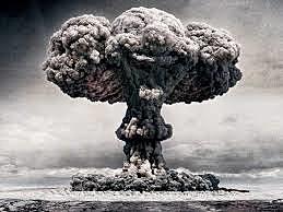 Atomic bombs dropped on Hiroshima and Nagasaki