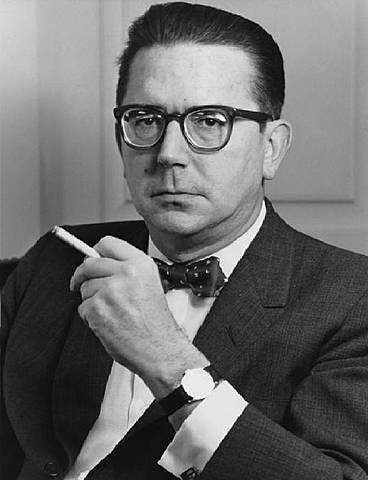 ROSSER REEVES INTRODUCES THE UNIQUE SELLING PROPOSITION