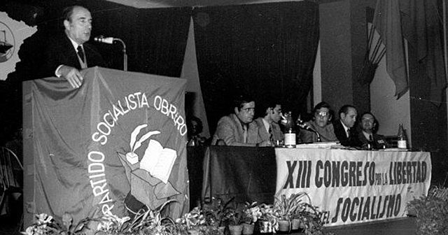 Congreso de Suresnes