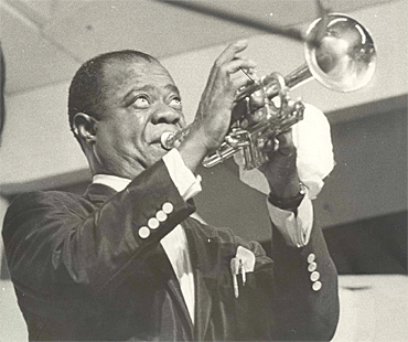 Louis Armstrong Records First Song