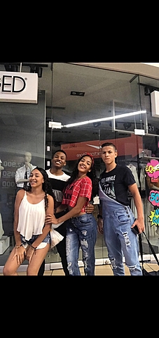 Pasando tiempo con mis amigos