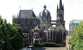 EDIFICACIÓN ICÓNICA