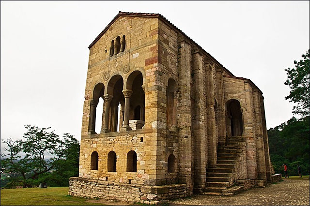 ARTE ASTURIANO-Santa María del Naranco