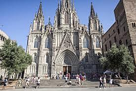 EDIFICACIÓN ICONICA GÓTICO.