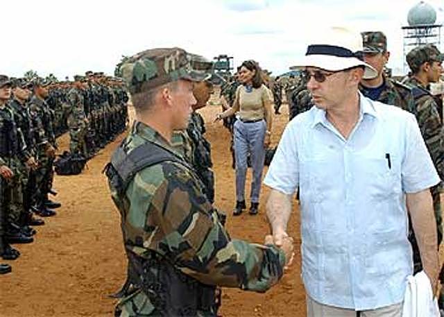 Gobierno Uribe. Desmovilizacion de las AUC.