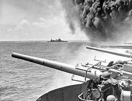 EEUU vence a Japón en Midway,