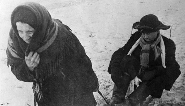 Alemania ataca Leningrado