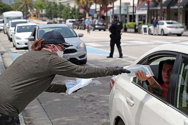 Wearing mask in Peru becomes compulsory in public areas