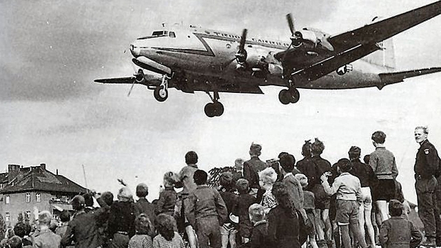 Creación del puente de Berlín