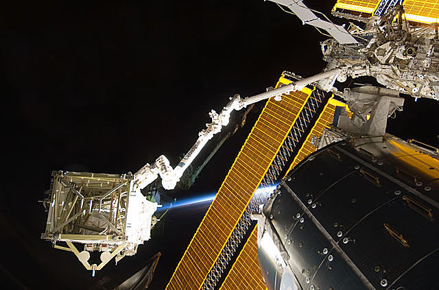 The installation of P6, S6 trusses segments to ISS