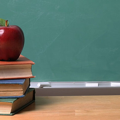 Timeline: Educación y formación de los docentes