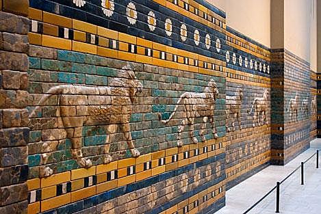 Reconstrucción de la Avenida de las Procesiones en Babilonia