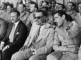 Nasser a été élu comme président de l'Égypte à 36 ans.