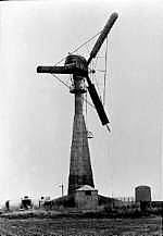 Eolienne datant de la seconde guerre mondiale.