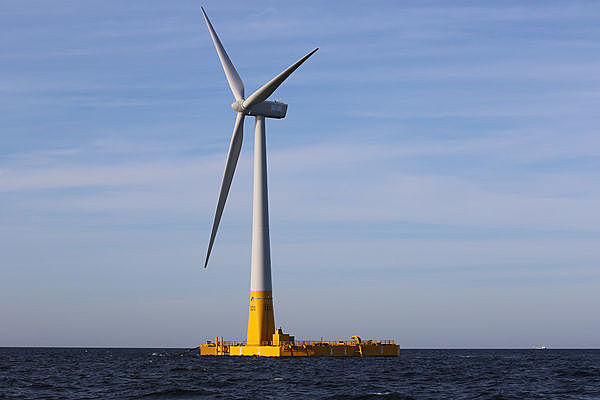 Éolienne en mer