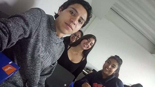 Amigos en universidad