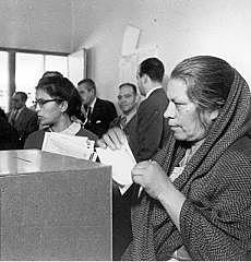 Se promulga la Ley de Reformas y Adiciones a la Ley electoral Federal de 1951