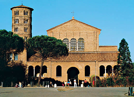 4) -Origen y desarrollo: